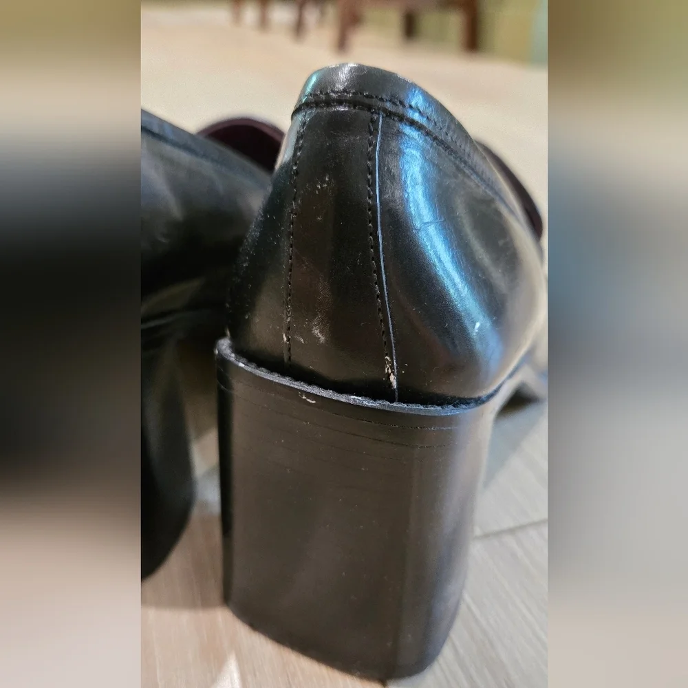Kenneth Cole New York Heeled Black Leather Loafers